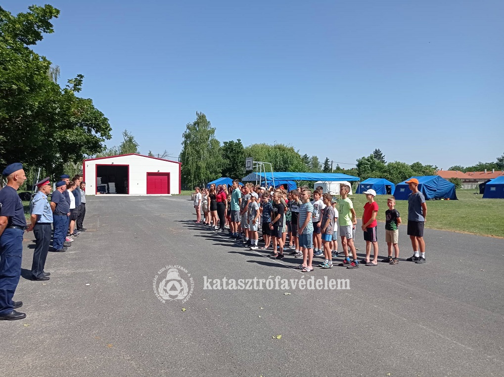 Ismét Megnyitotta Kapuit A Tűzoltó Tábor Sáráson Győr Plusz Győr Plusz 5311